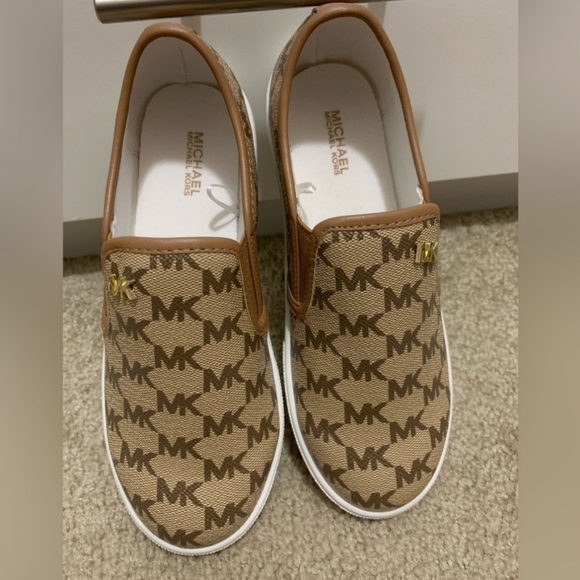 Michael kors girl shoe size 3 new - Picture 2 of 4